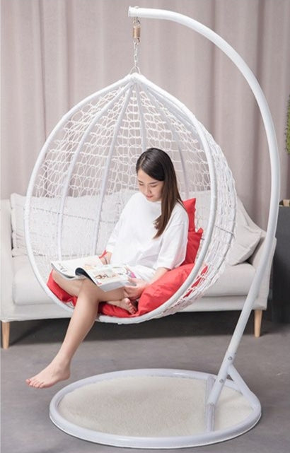 Hanging egg chair