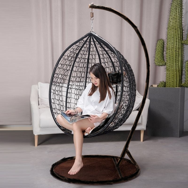 Hanging egg chair