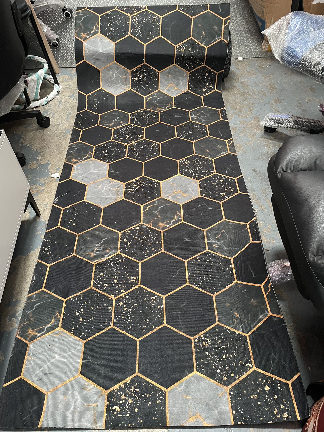 Brand new printed hallway runner / rug $15/meter