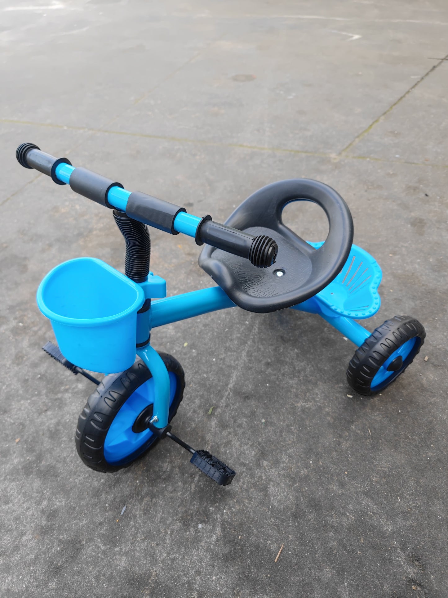 Brand New Tricycle Bike With Handle blue