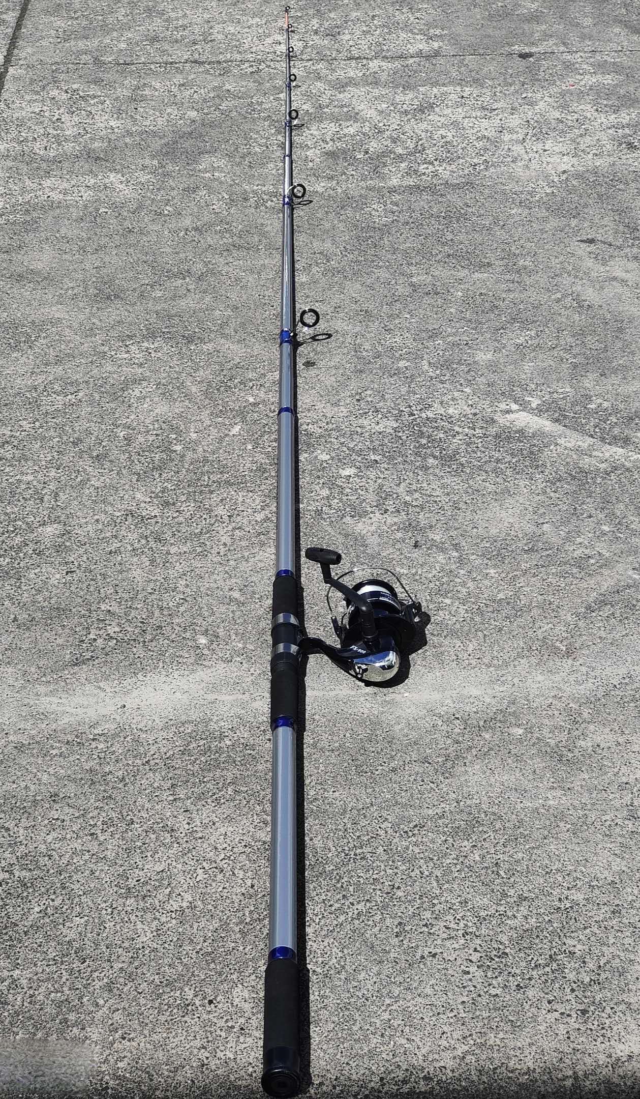 Fishing  Rod with Reel , rod 3 piece 4.2m , reel fx900